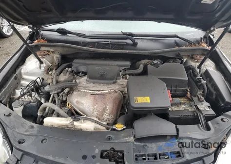 2015 Toyota Camry Le z USA, uszkodzony, nr VIN 4T1BF1FK1FU922800